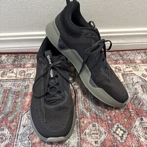 While On Earth Move Trainer black and moon colorway Men’s 8.5 Women 10 New